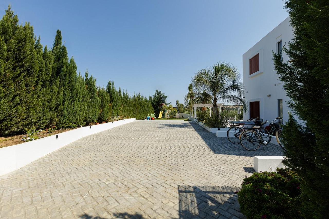 Chara Sensory Luxury Villa With Heated Pool & Gym, By Thinkvilla Panormos  Exterior photo